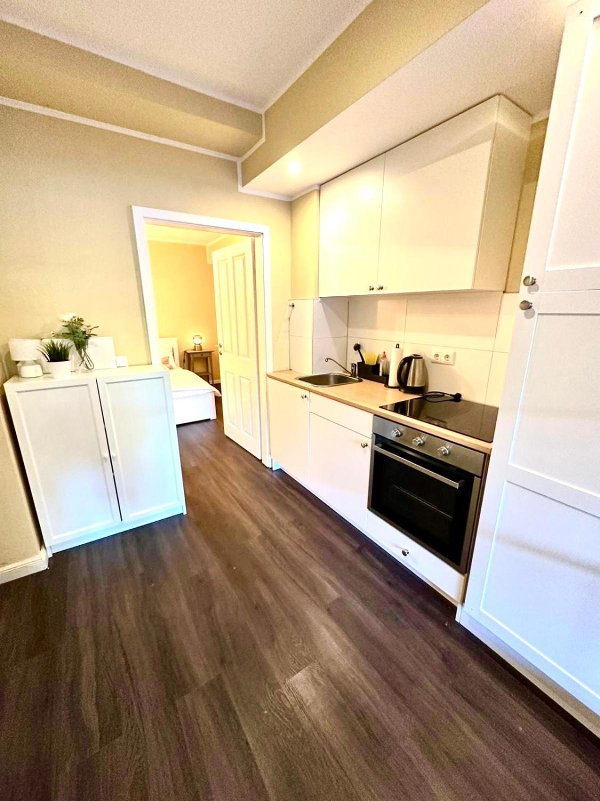 Zentrales Apartment Mit Terrasse Бремен Экстерьер фото